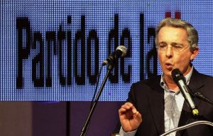 URIBE EN ASAMBLEA DE LA U