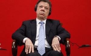 A Juan Manuel Santos ni lo quieren, ni lo respetan