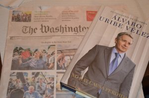 Uribe y washington post