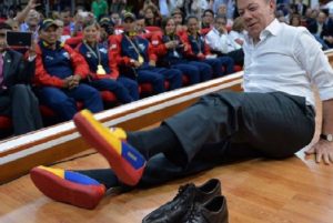 Santos con zapatos nuevos