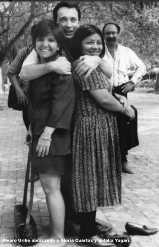 alvaro uribe y gloria cuartas